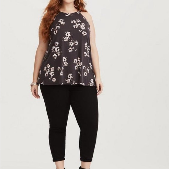 Torrid Studio Knit High Neck Tank. Pre-Owned. - Picture 2 of 7